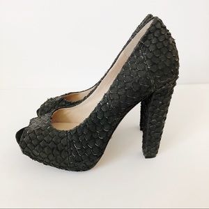 House of Harlow 1960 Pearl Black Heel Pumps